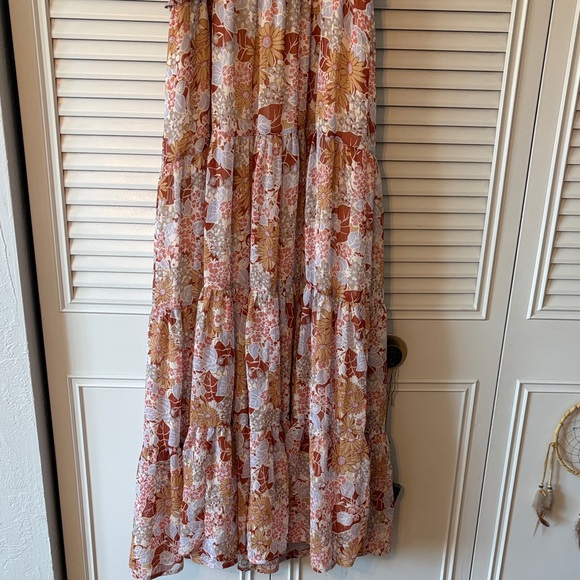 Astr Floral Print Maxi Smocked Dress in Pink and Brown Size M - Picture 9 of 12